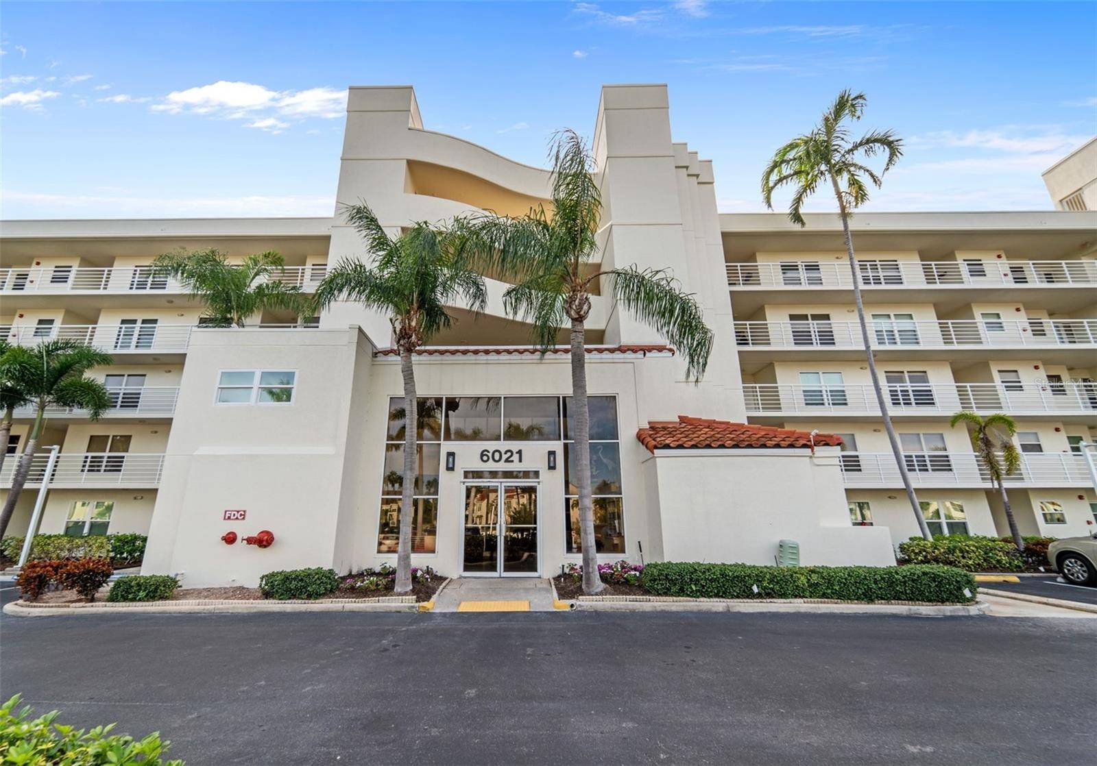 St Petersburg, FL 33715,6021 BAHIA DEL MAR CIR #534