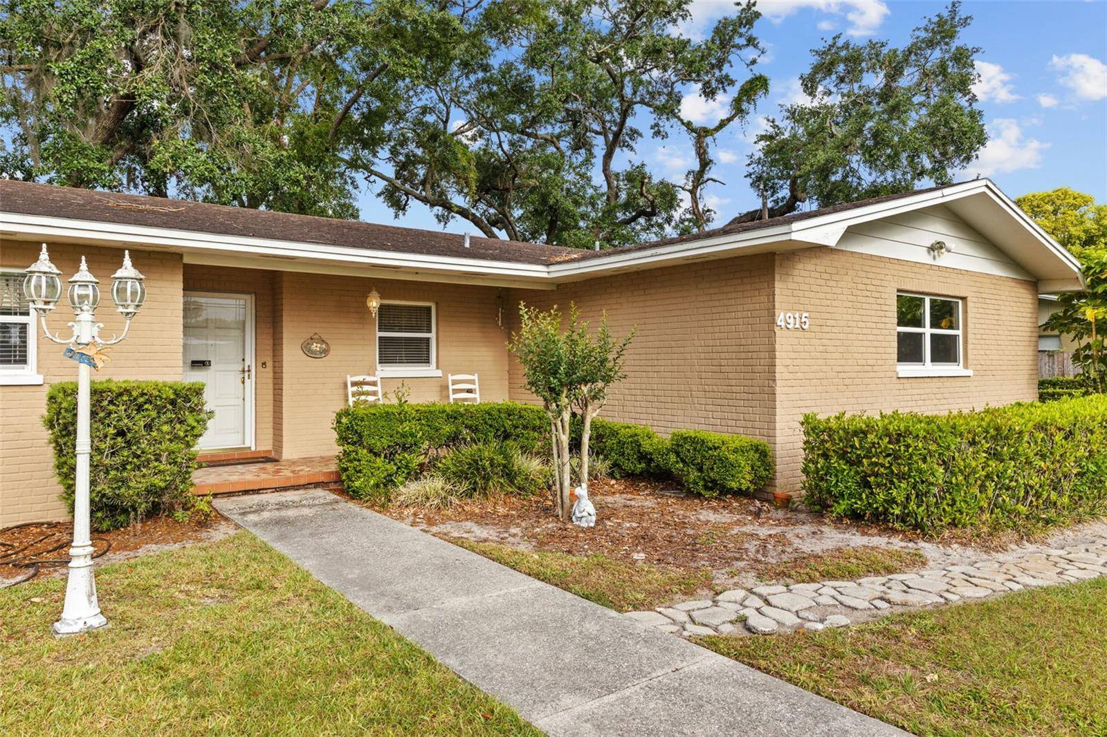 Lakeland, FL 33813,4915 WHITEOAK DR E