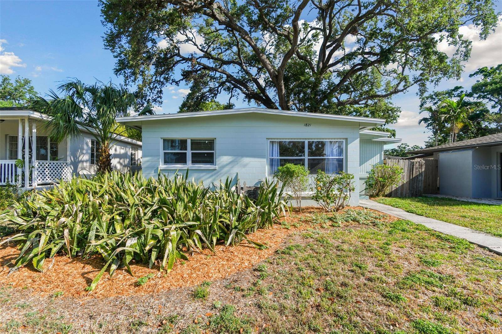 St Petersburg, FL 33713,1821 20TH AVE N