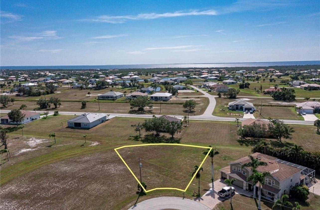 Punta Gorda, FL 33955,17311 NAIAD CT