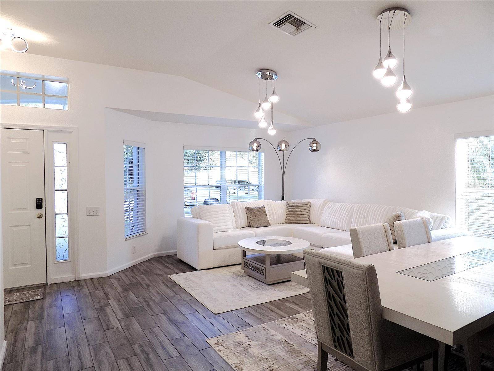 Wesley Chapel, FL 33544,25417 LEXINGTON OAKS BLVD