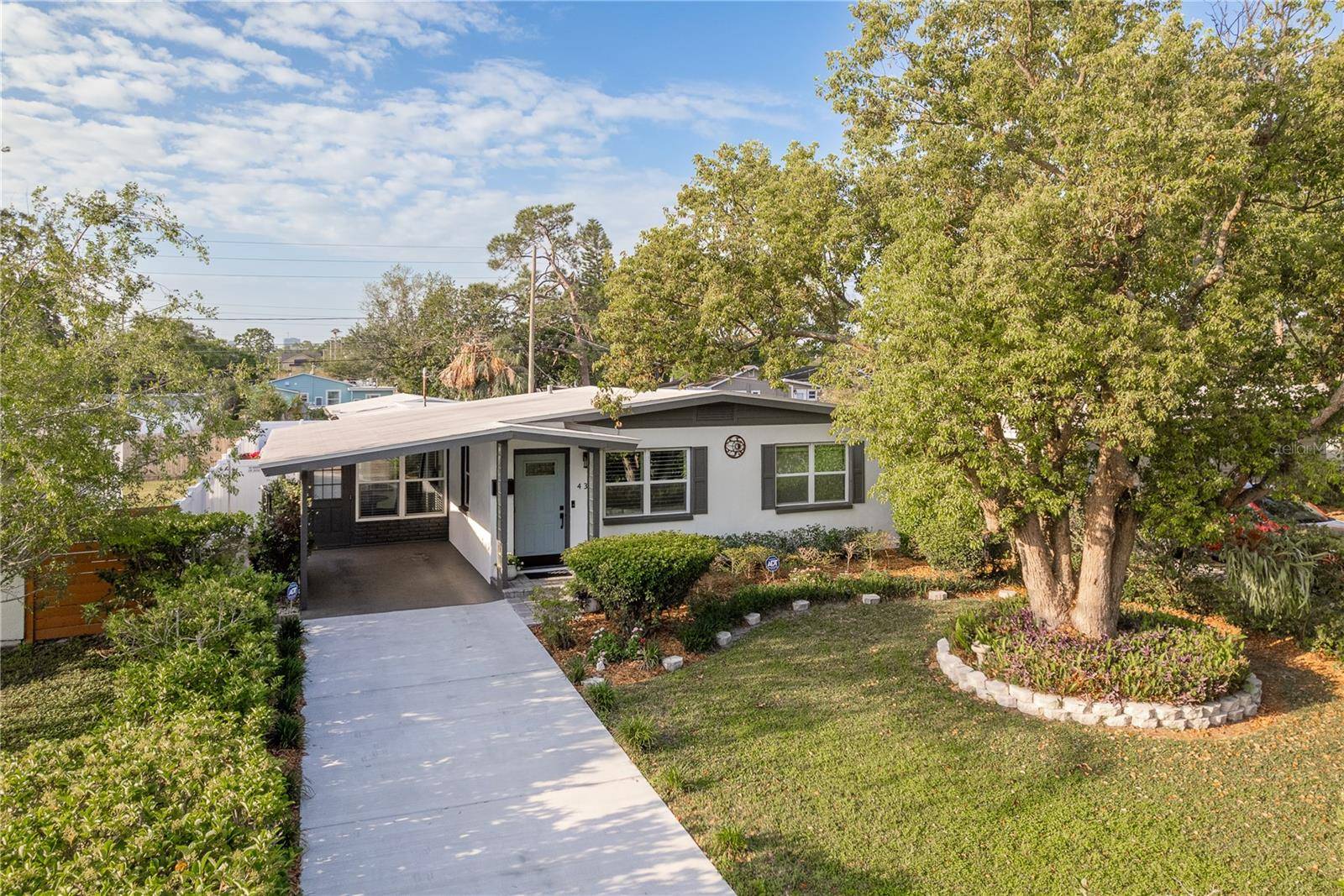 St Petersburg, FL 33703,438 39TH AVE N
