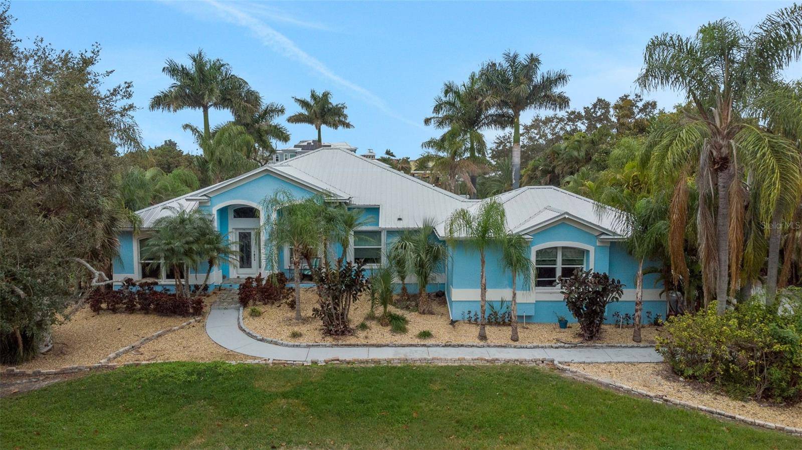 Apollo Beach, FL 33572,424 ISLAND CAY WAY