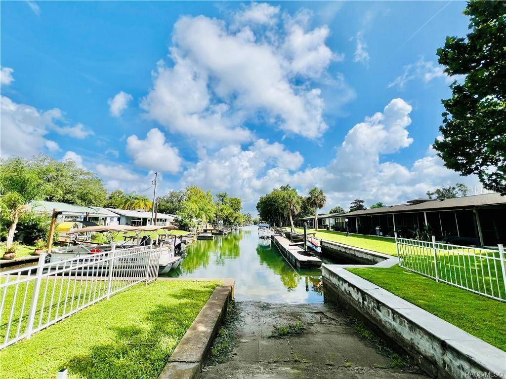 Crystal River, FL 34429,1412 SE PARADISE AVE #8