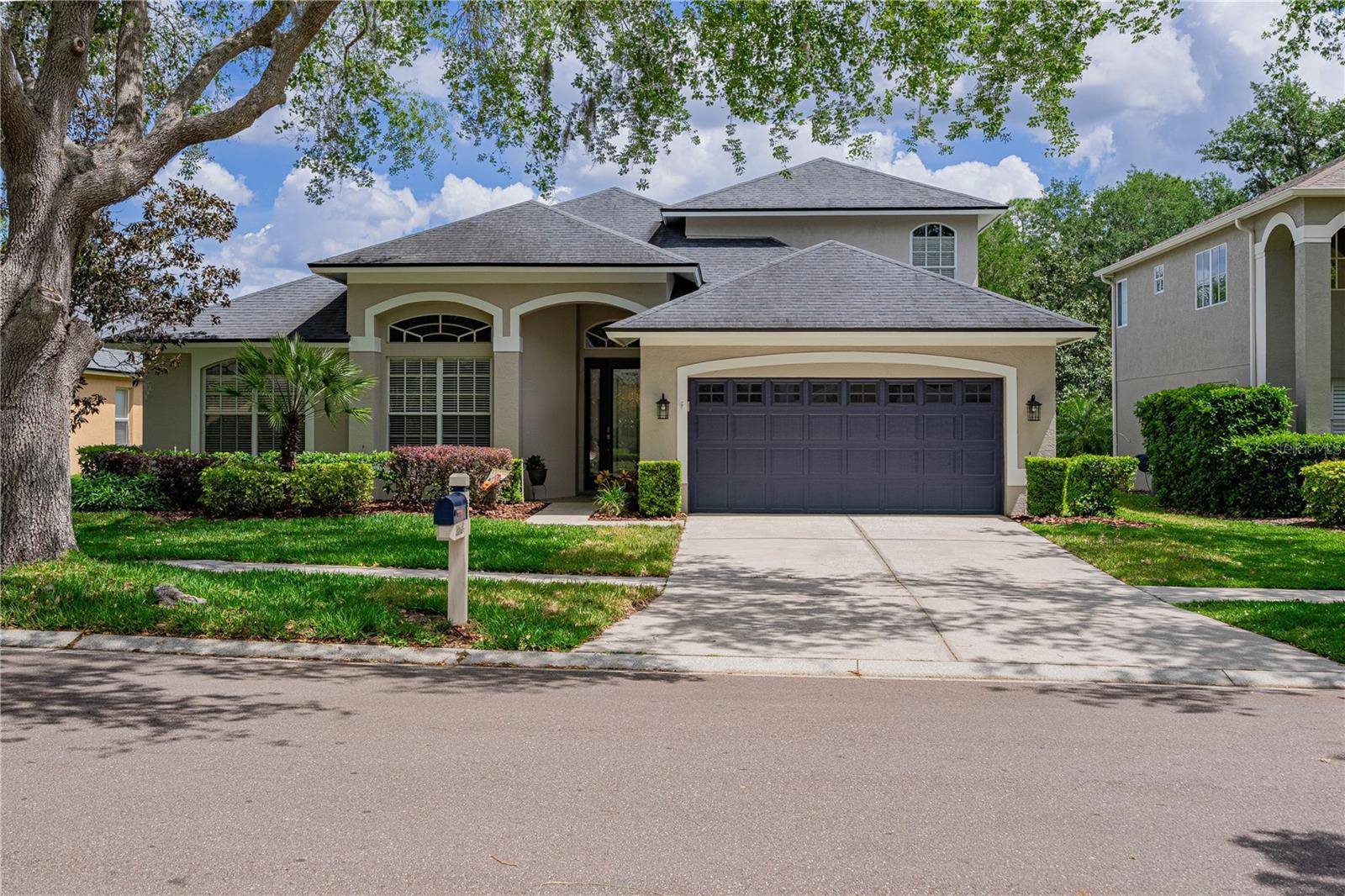 Valrico, FL 33596,5810 BENT GRASS DR
