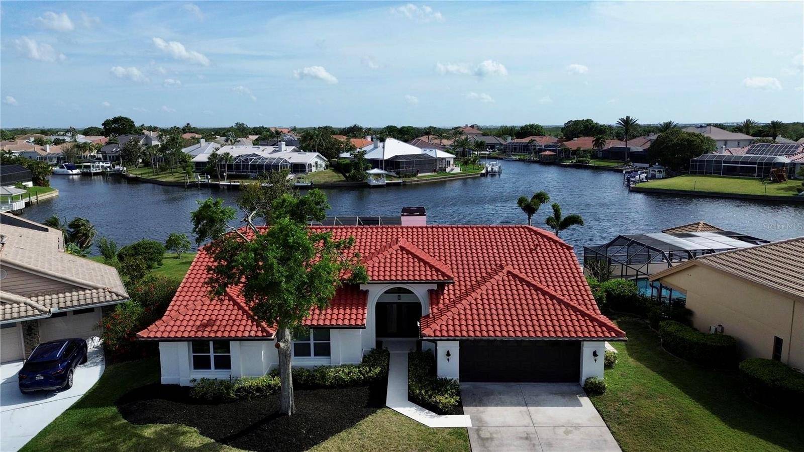 Tampa, FL 33615,4804 LONGWATER WAY