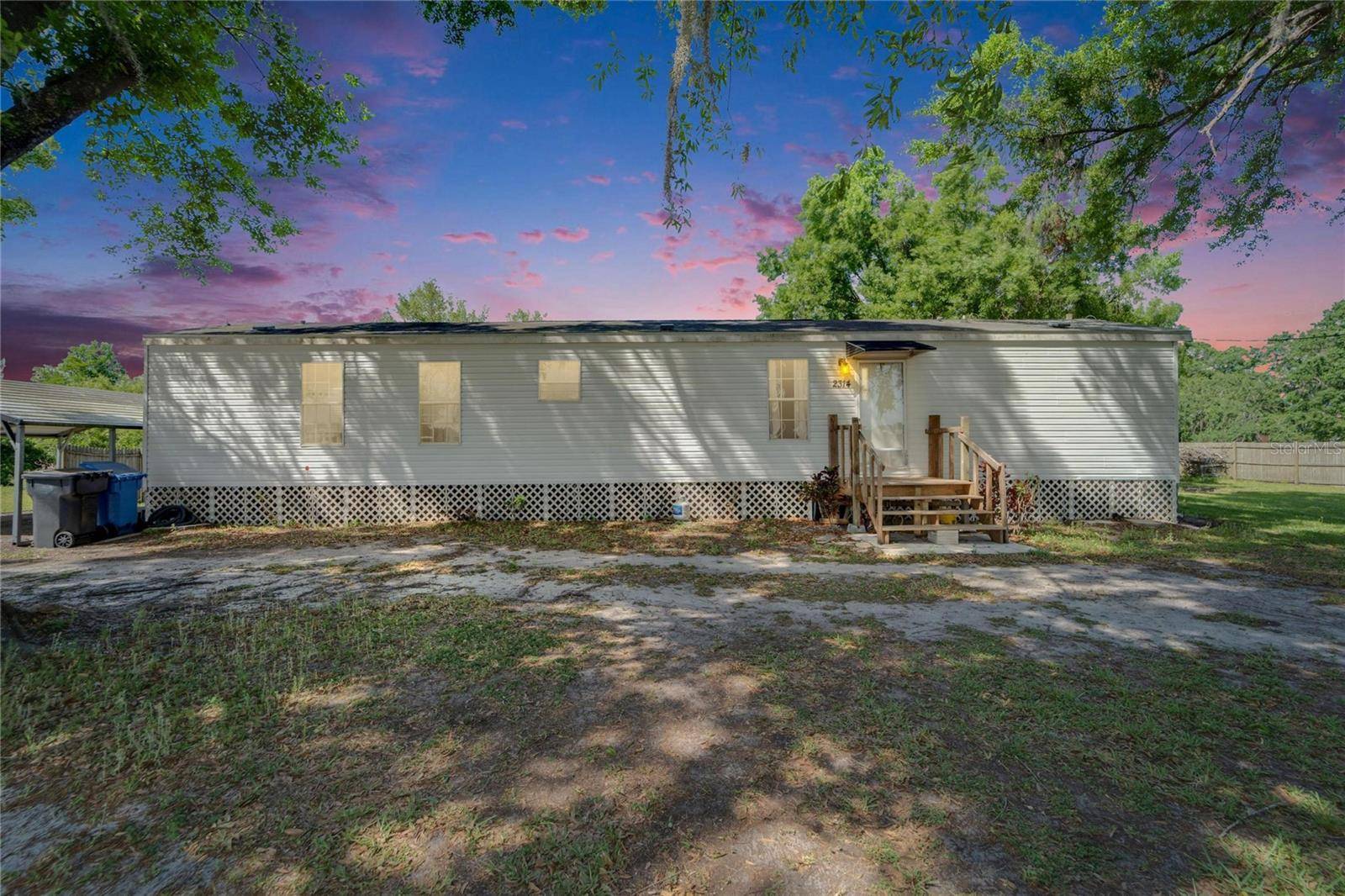 Plant City, FL 33566,2314 HOWELL RD