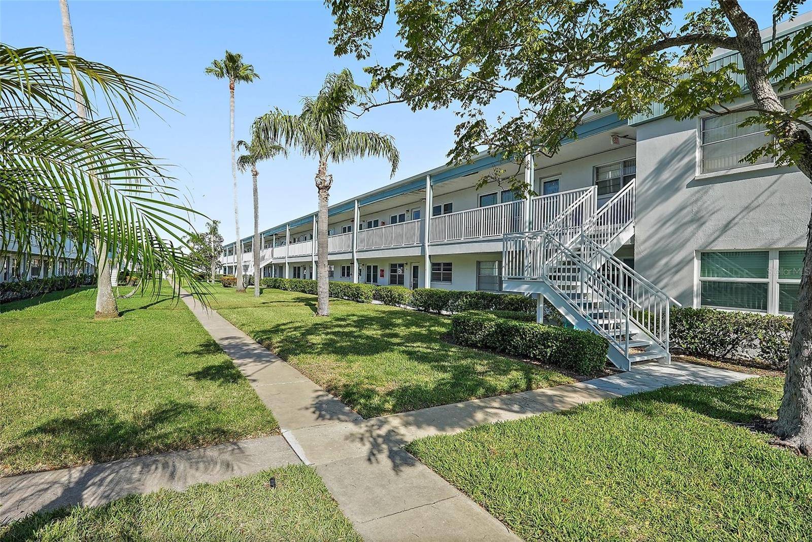 St Petersburg, FL 33709,5246 81 ST N #24