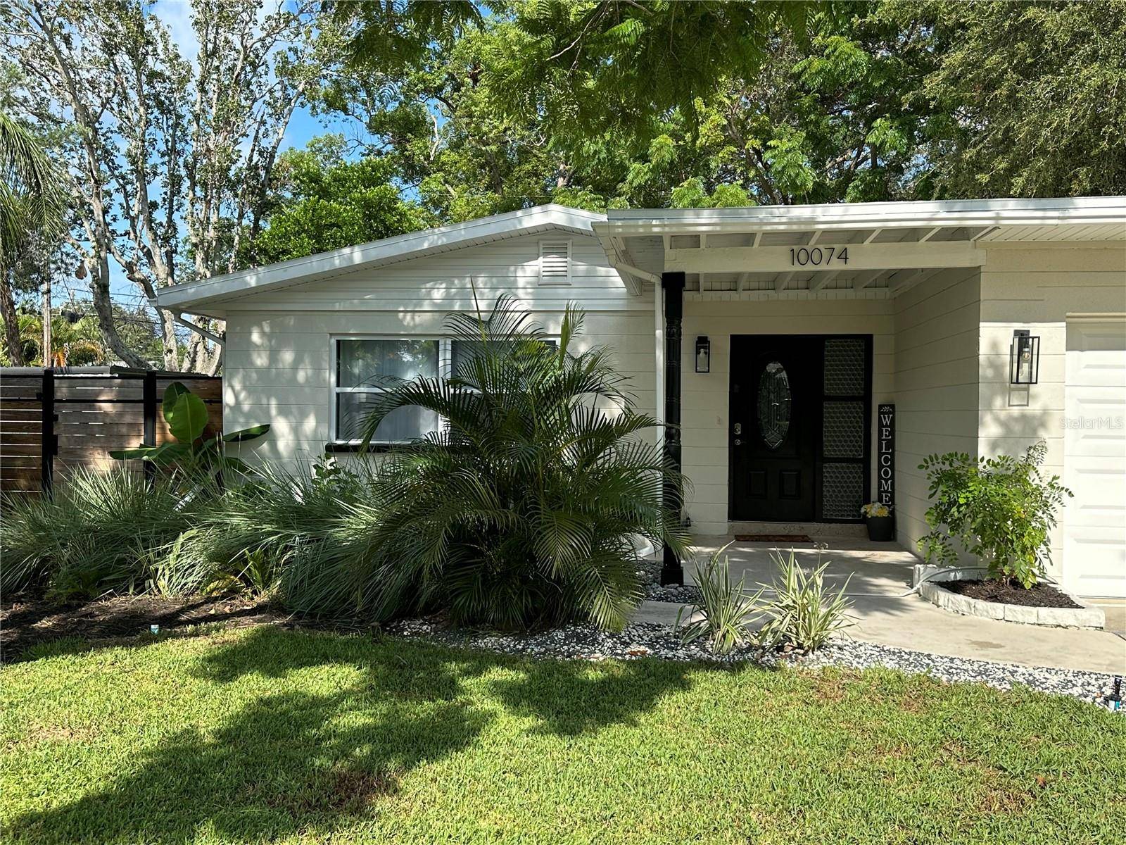 Seminole, FL 33776,10074 BAHAMA CT