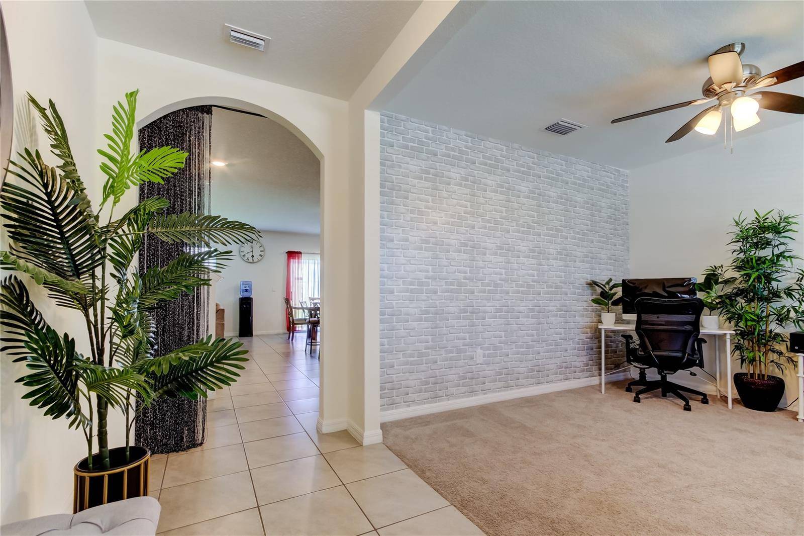 Wesley Chapel, FL 33543,2933 MAIDEN GRASS ISLE