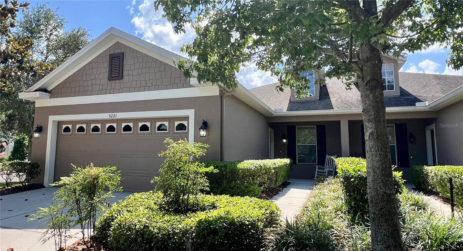 Lithia, FL 33547,5221 BANNISTER PARK LN