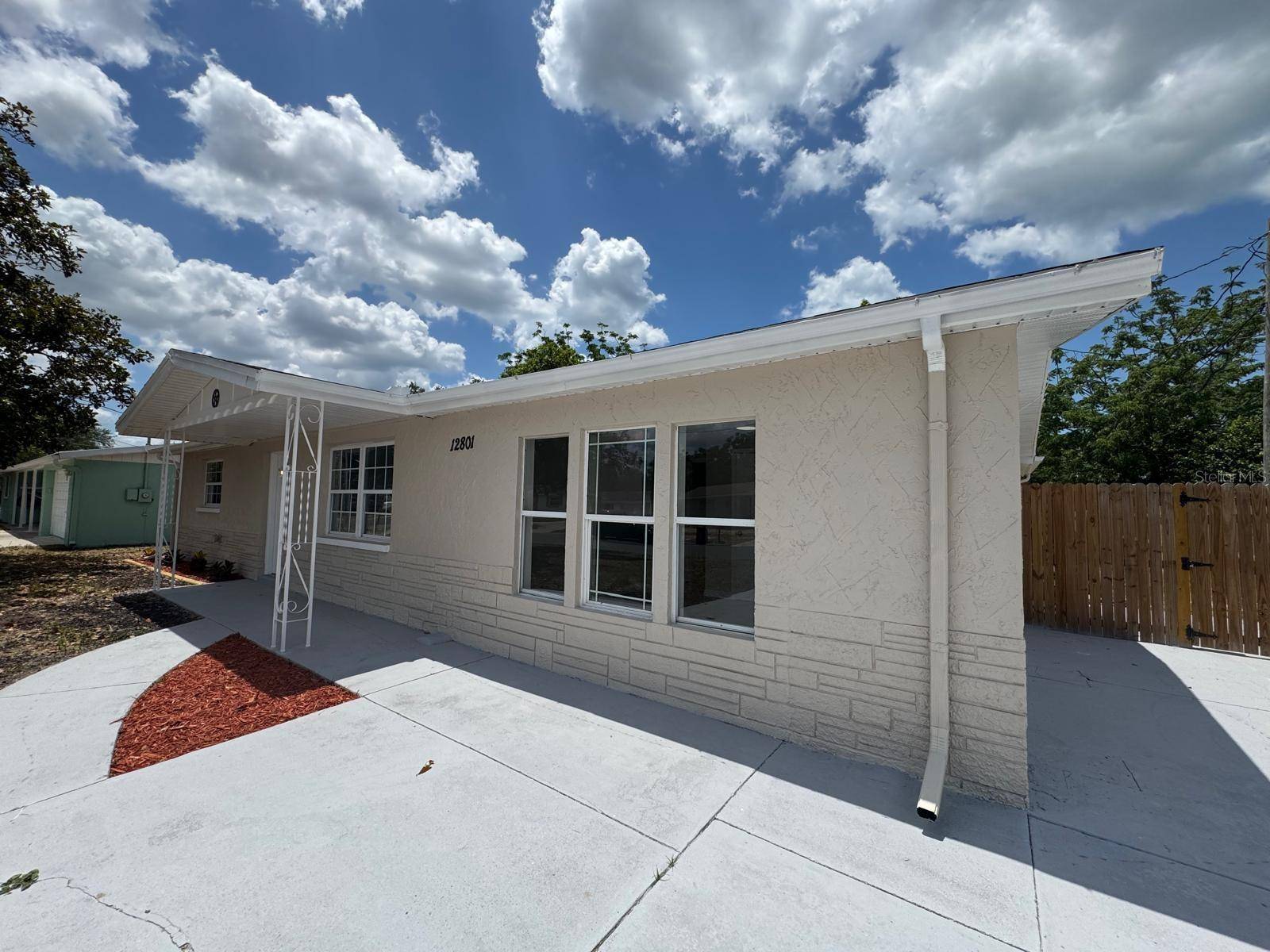 Hudson, FL 34667,12801 COLLEGE HILL DR