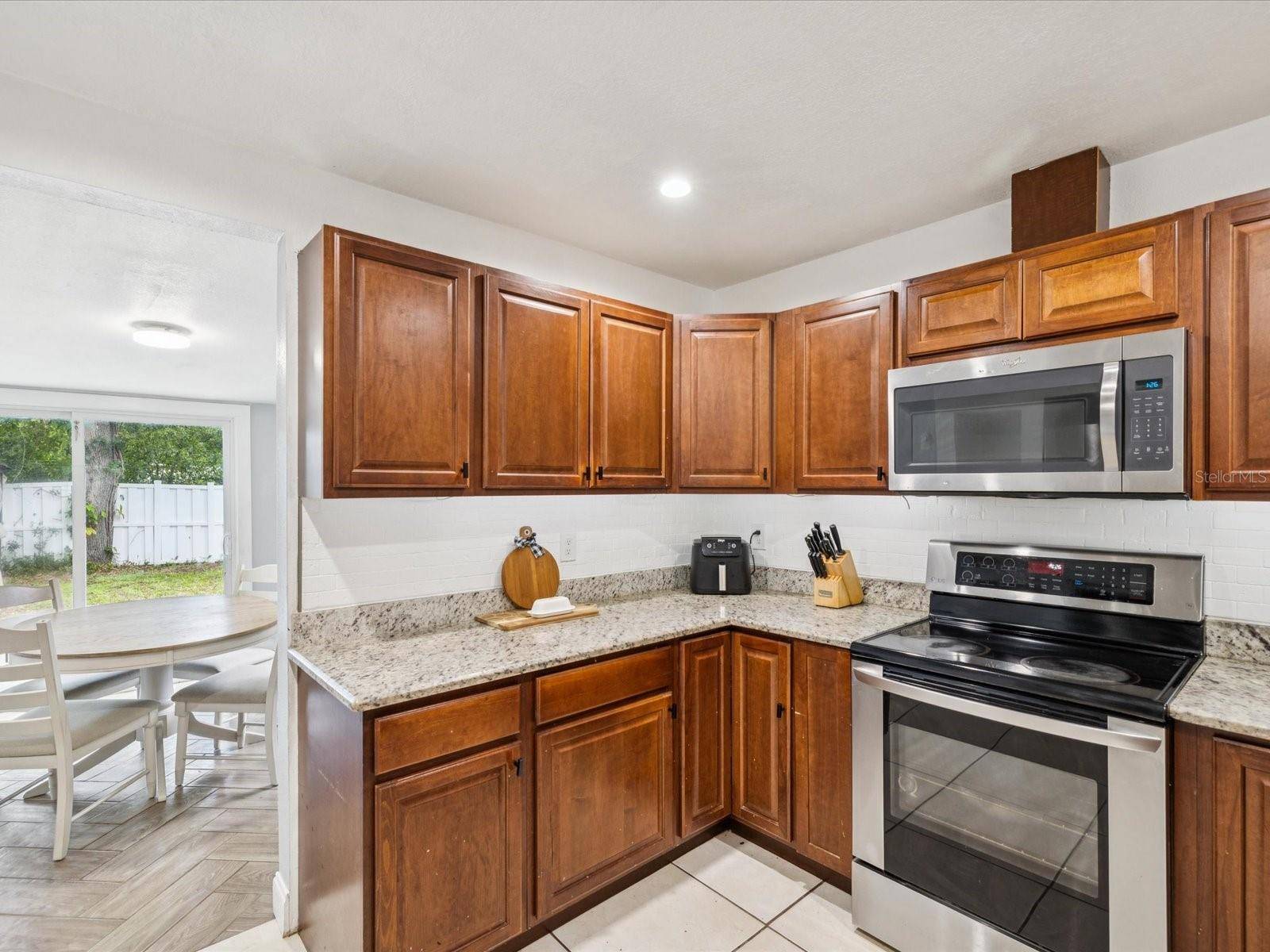 Largo, FL 33771,232 EMERALD LN