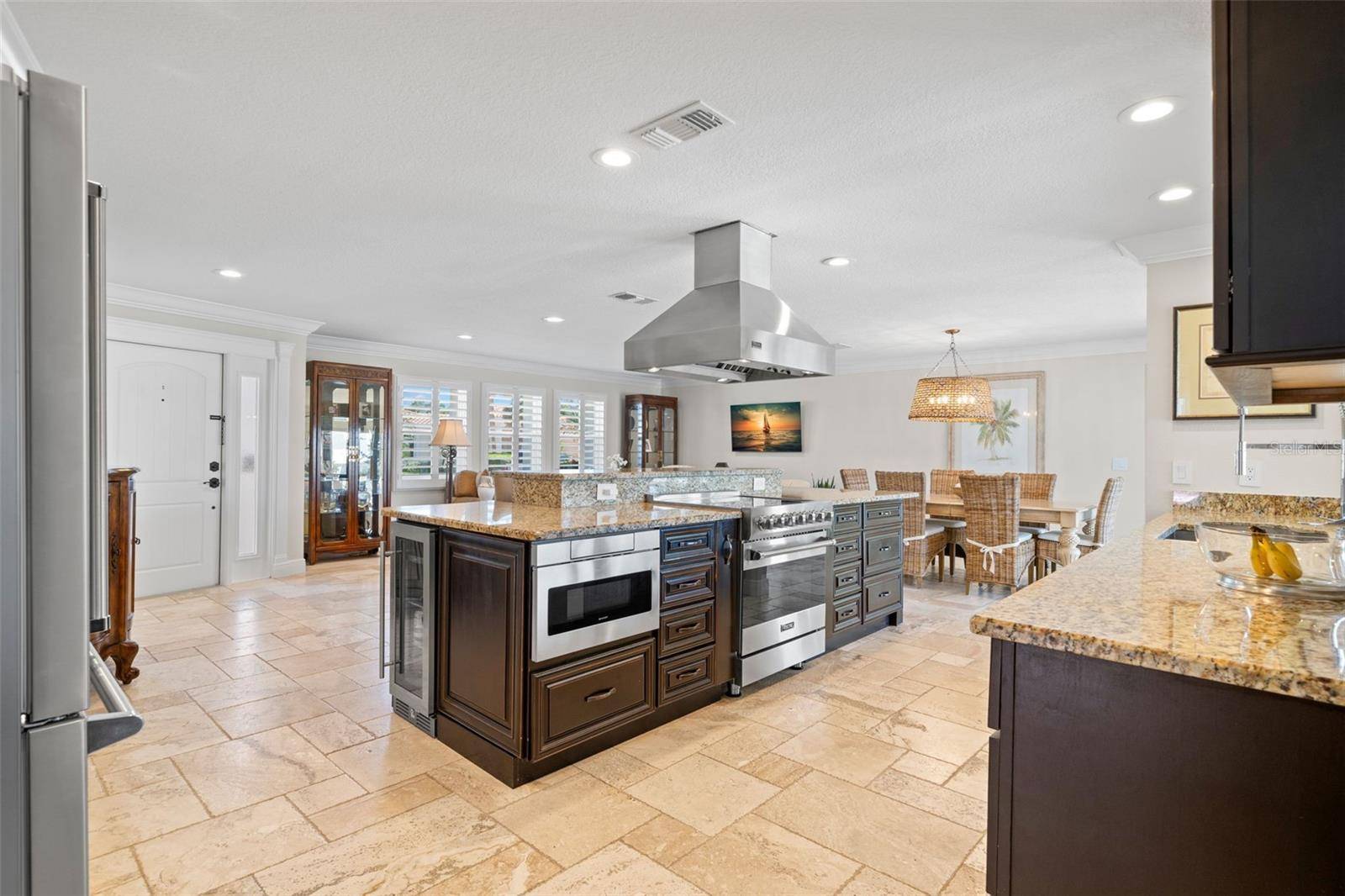 St Petersburg, FL 33703,2057 KANSAS AVE NE
