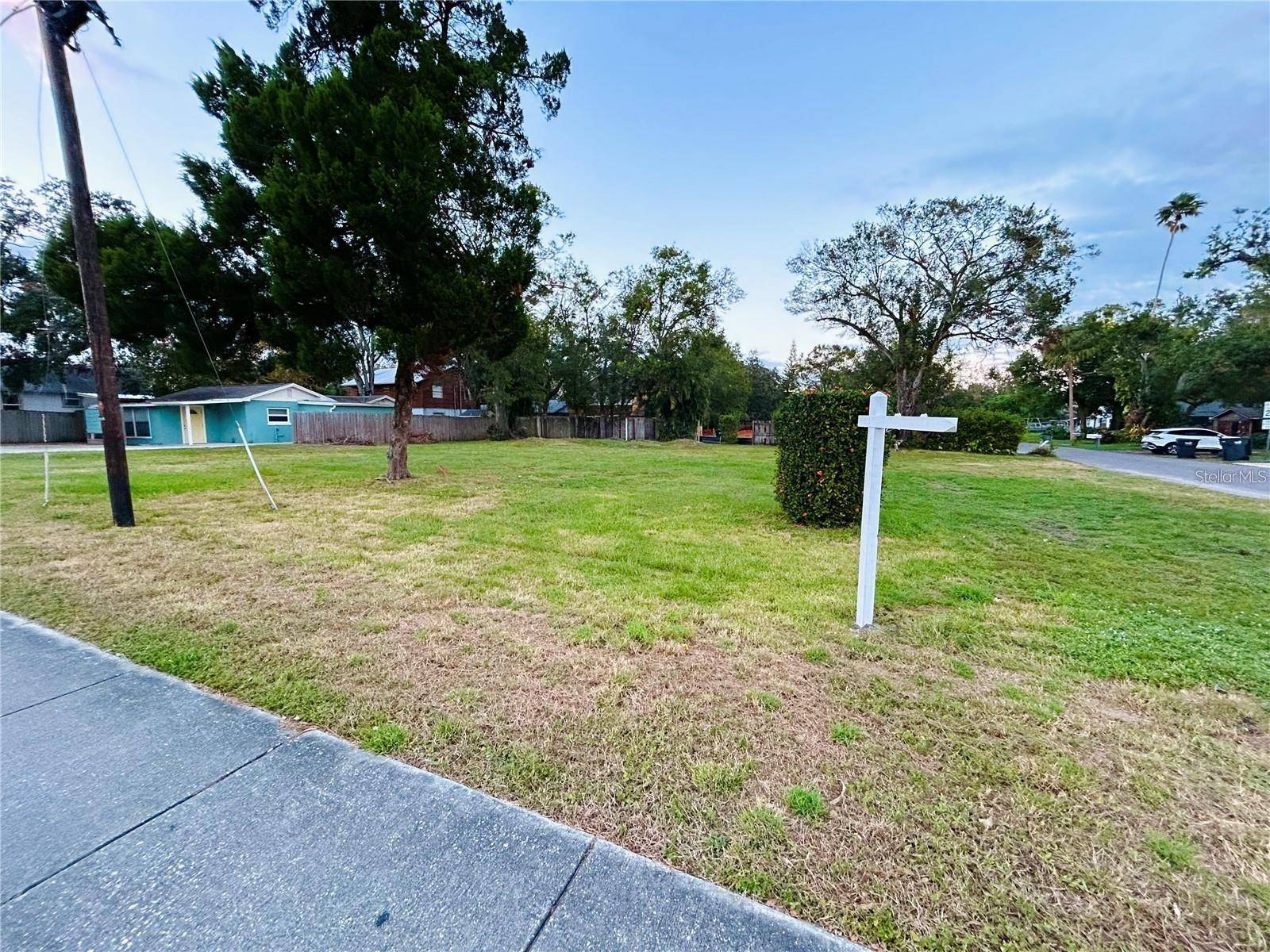 St Petersburg, FL 33702,62ND AVE N