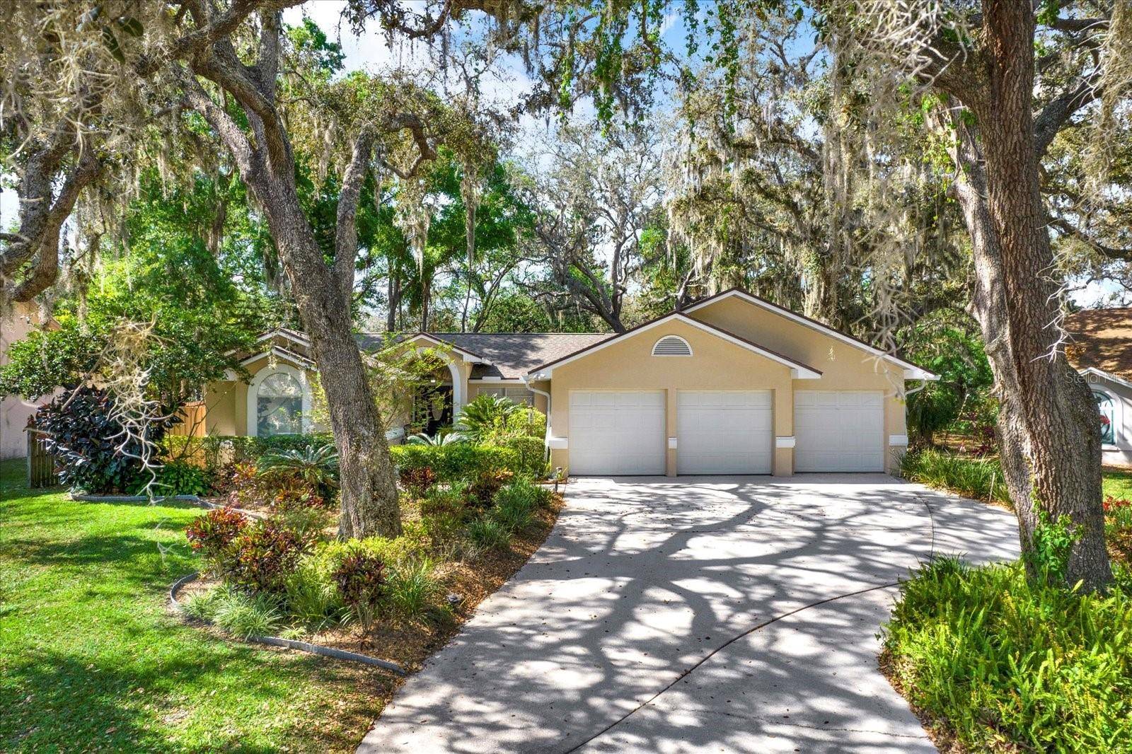 Lutz, FL 33559,1330 WATERWOOD DR