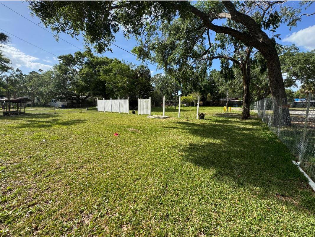 Gibsonton, FL 33534,6112 BEACH AVE