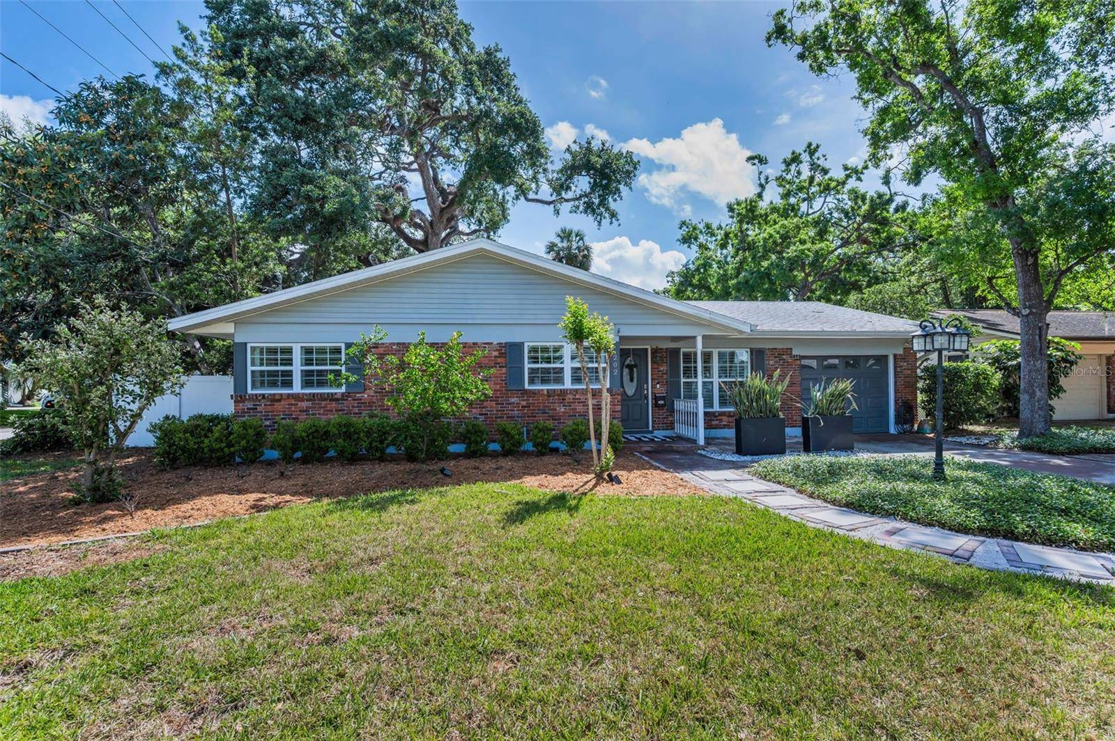Tampa, FL 33609,202 S HESPERIDES ST