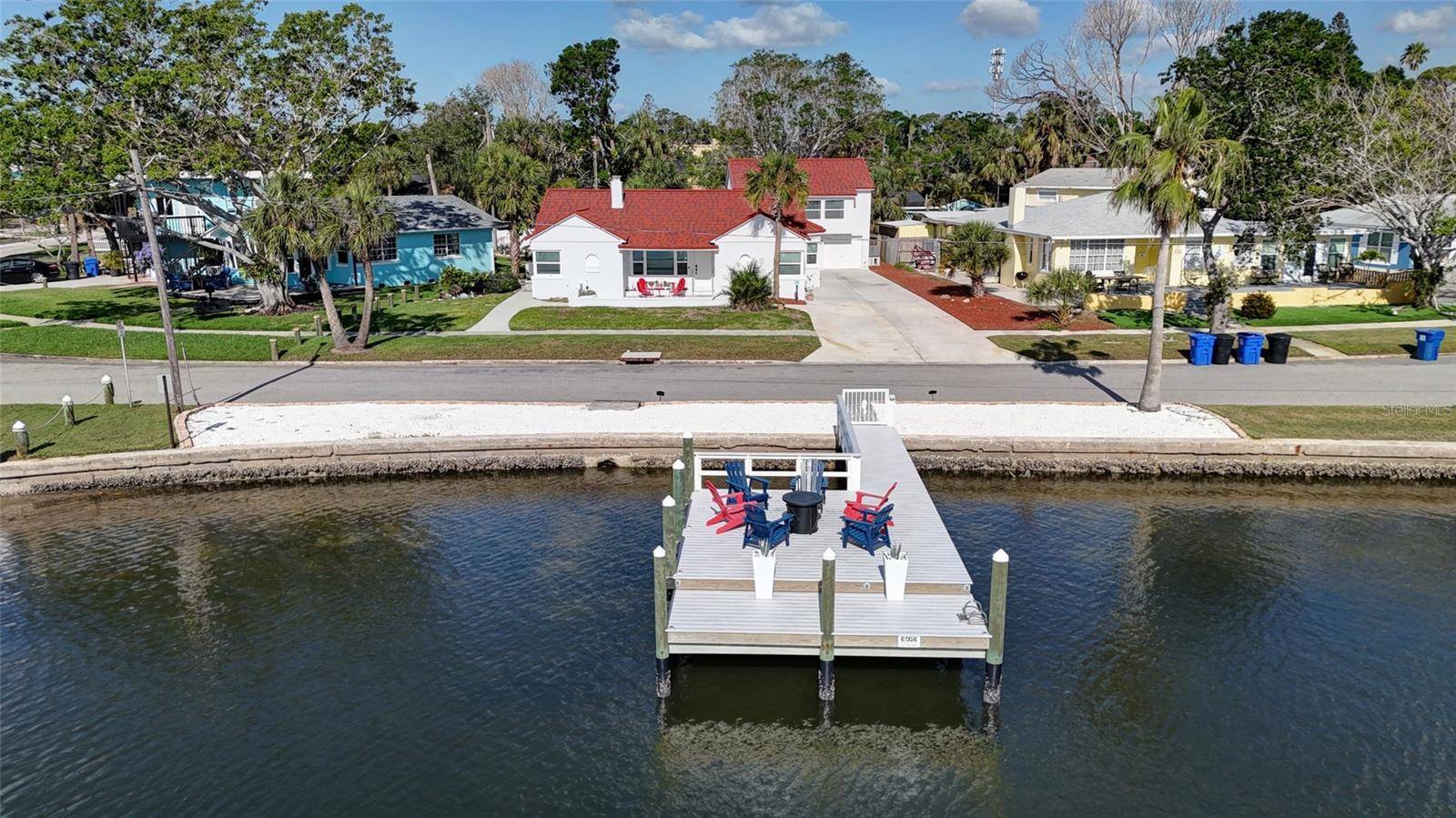 St Petersburg, FL 33705,4151 SUNRISE DR S