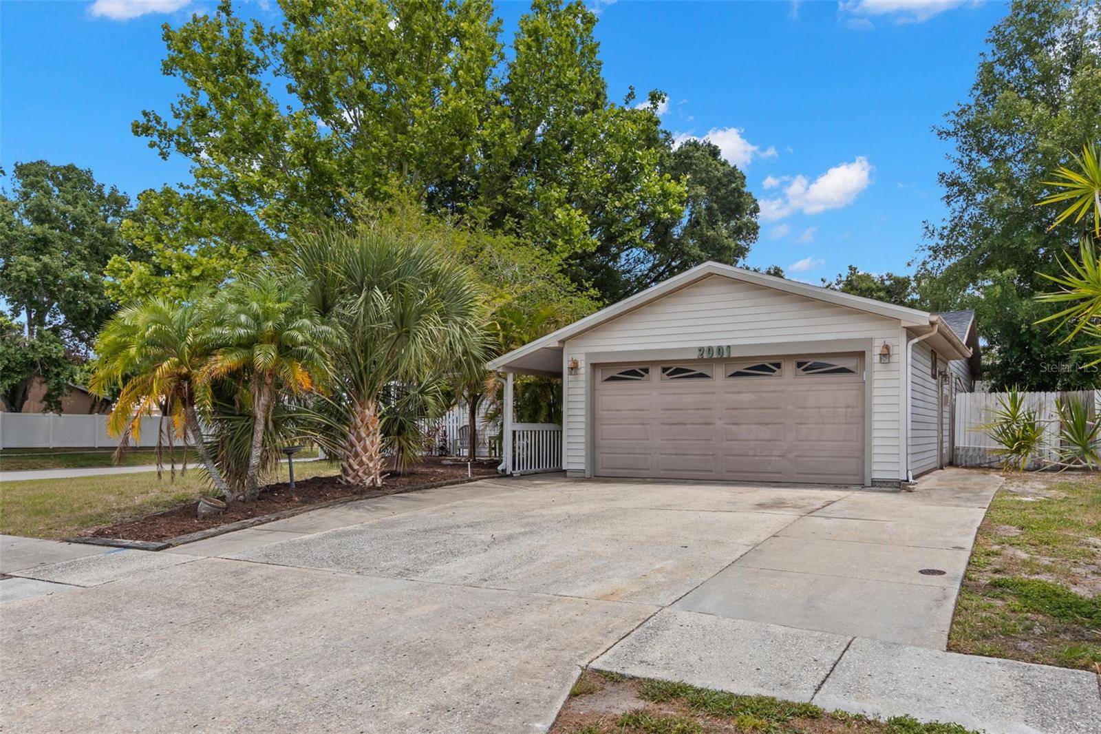 Oldsmar, FL 34677,2001 HUDSON CT