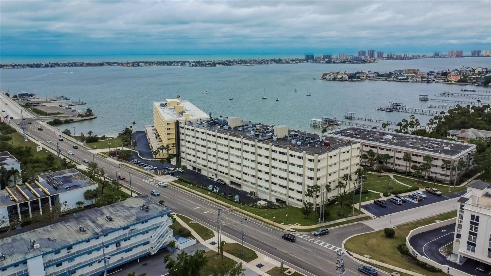 Belleair Bluffs, FL 33770,100 BLUFF VIEW DR #510A