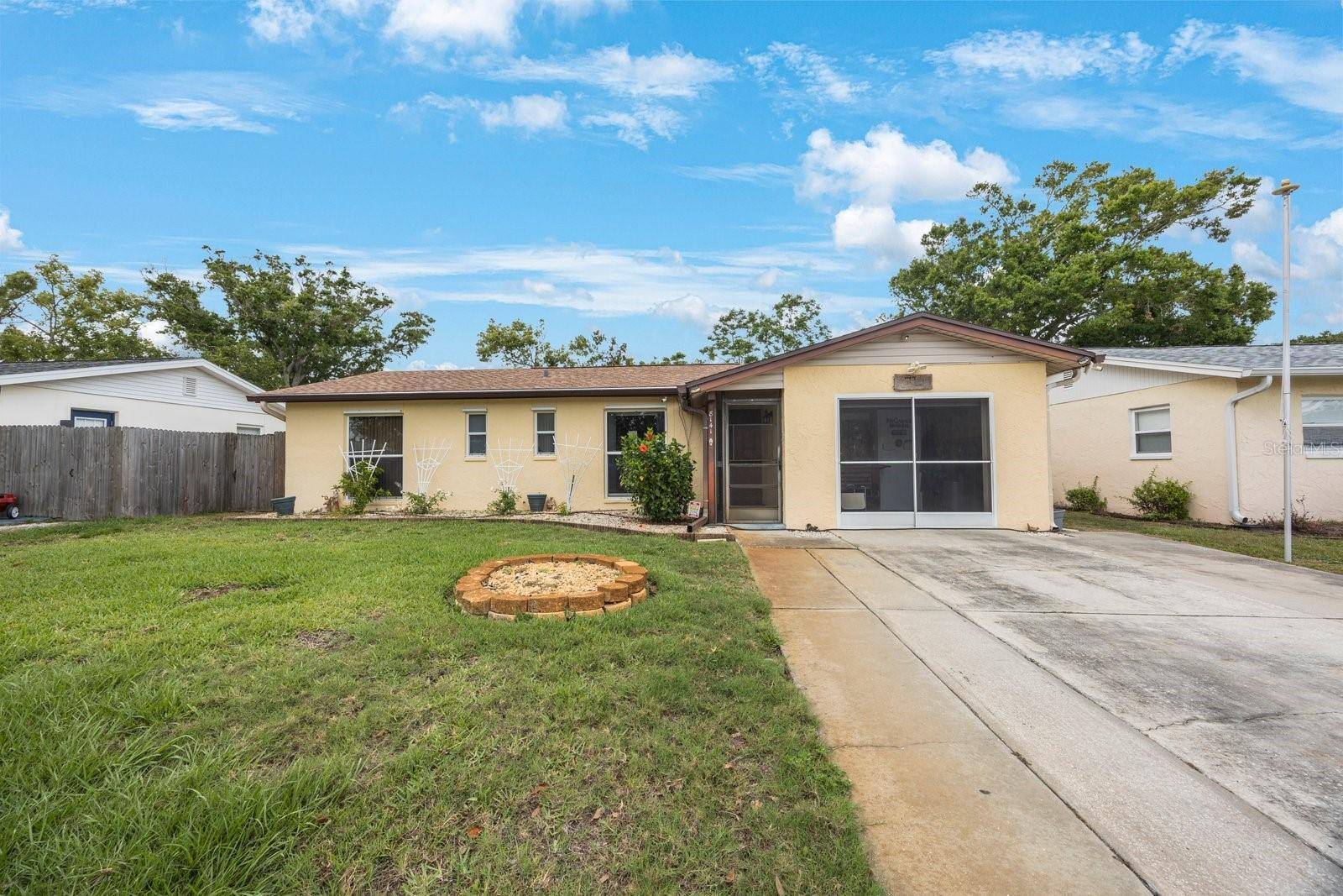 Seminole, FL 33777,8141 82ND AVE