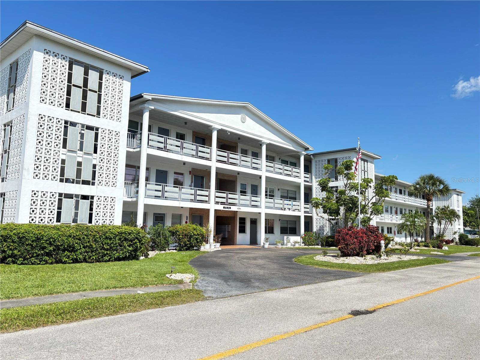 St Petersburg, FL 33714,6000 20TH ST N #138