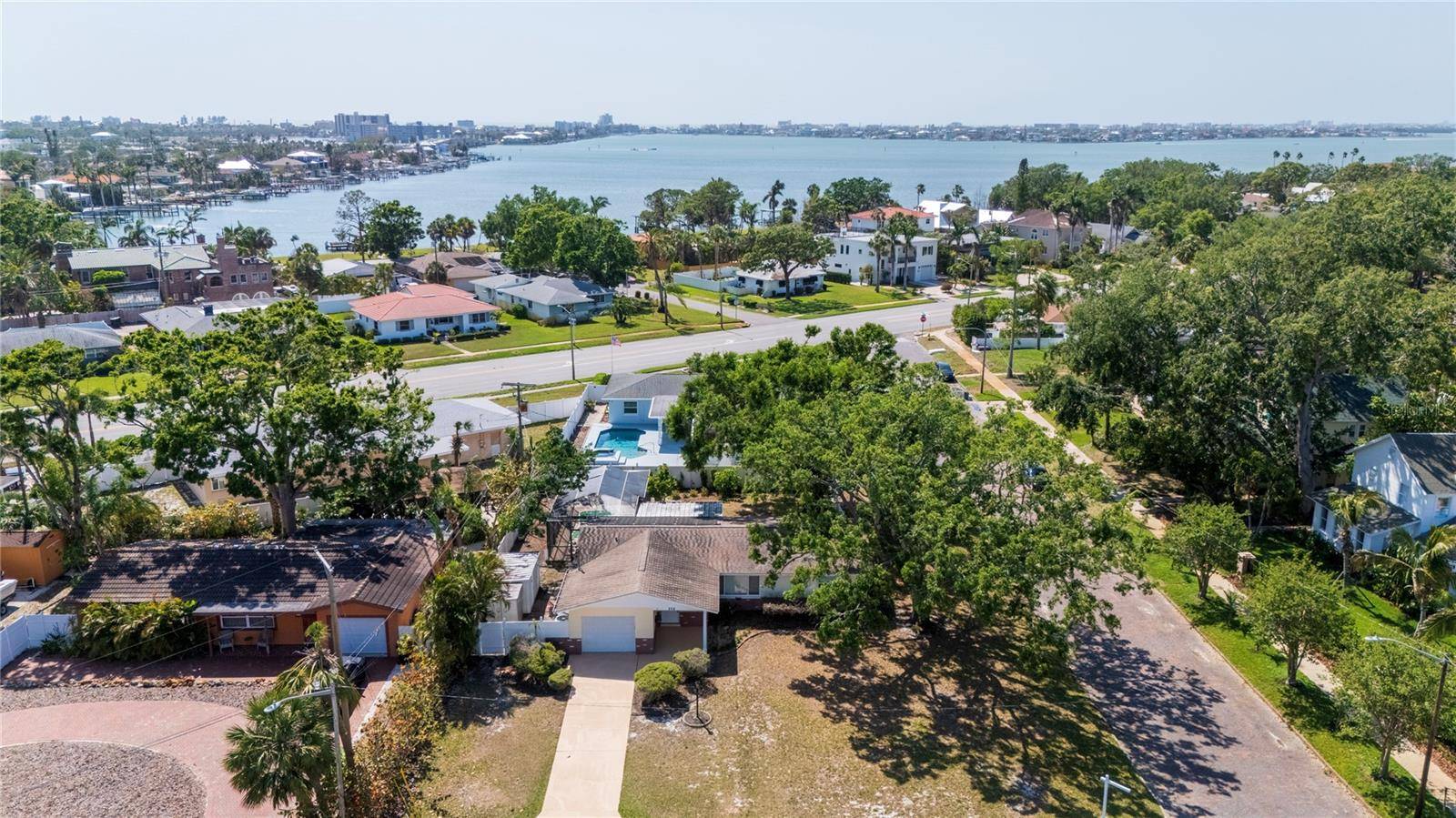 St Petersburg, FL 33710,226 75TH ST N