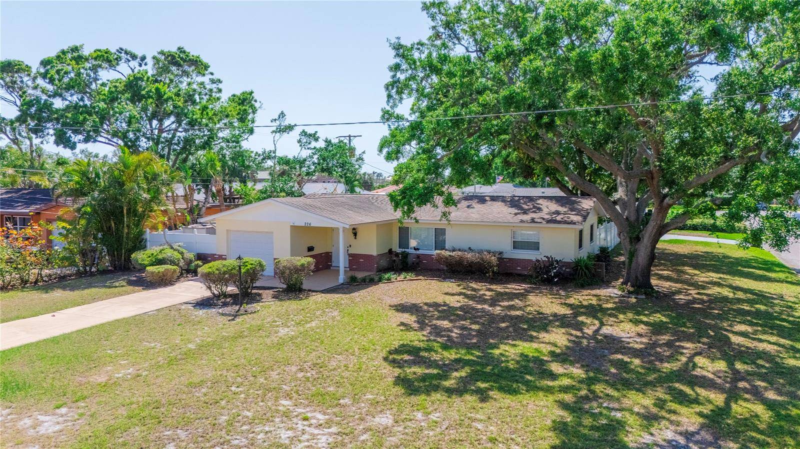 St Petersburg, FL 33710,226 75TH ST N
