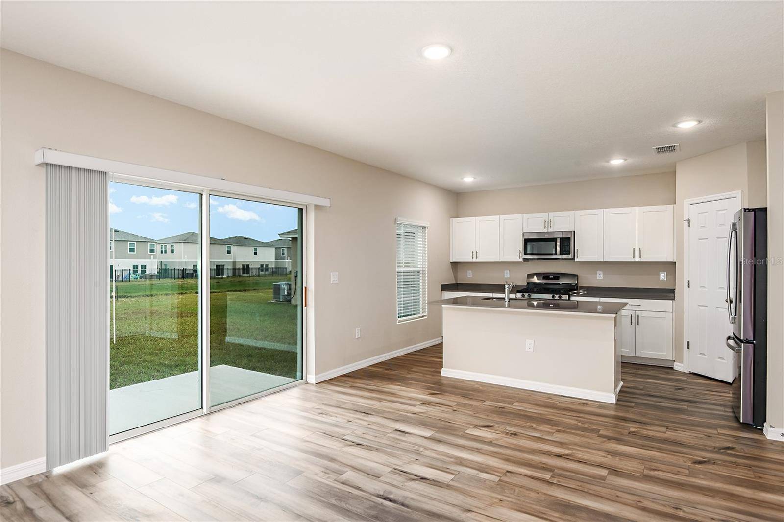 Lithia, FL 33547,13034 WELLSPRING DR