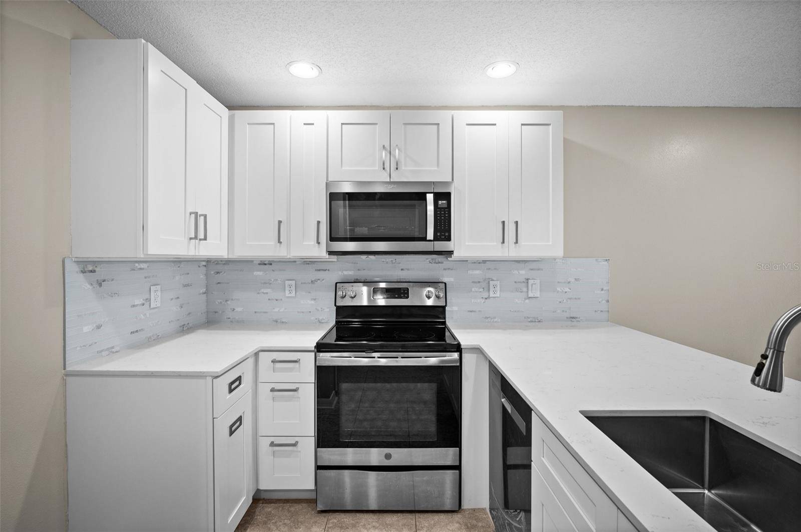 Land O Lakes, FL 34639,4535 WINDING RIVER WAY