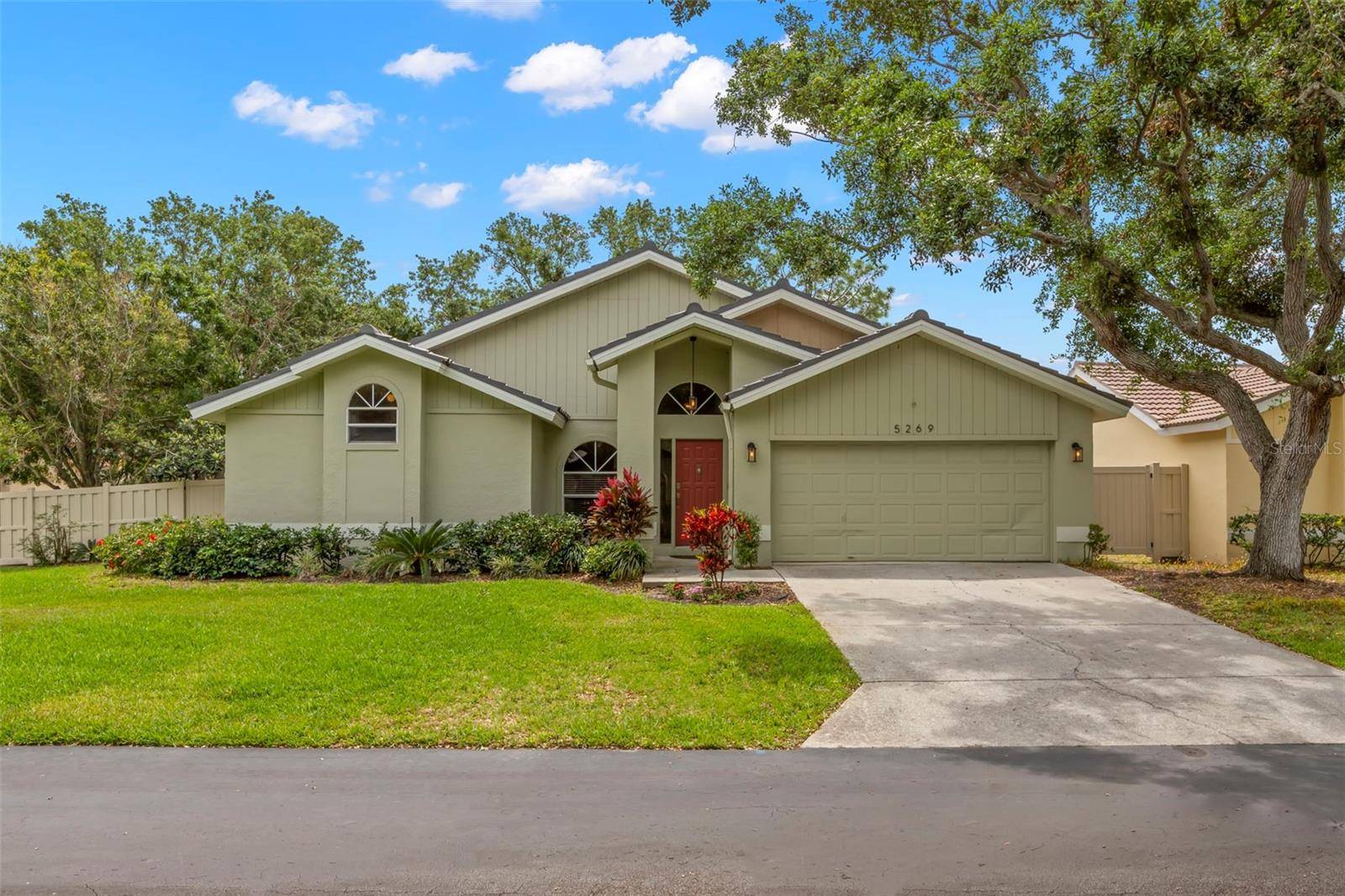 St Petersburg, FL 33703,5269 WHITE SAND CIR NE