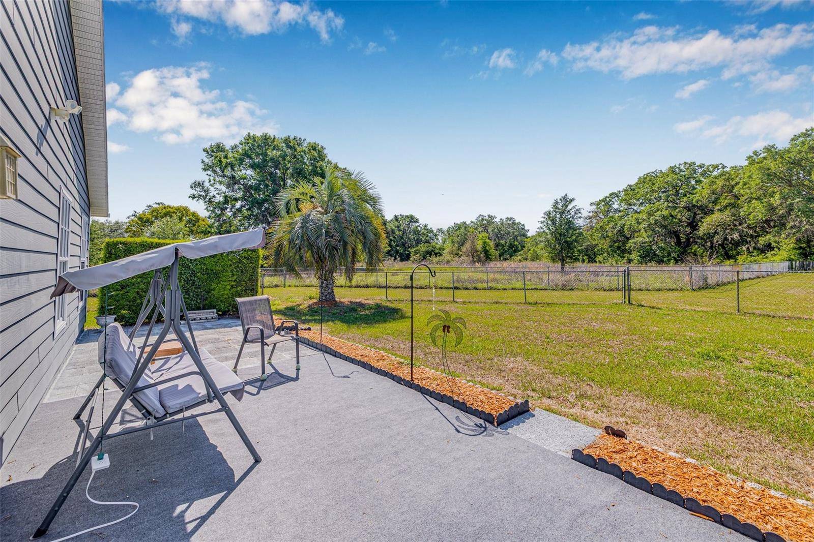 Zephyrhills, FL 33542,37434 DERBYSHIRE DR