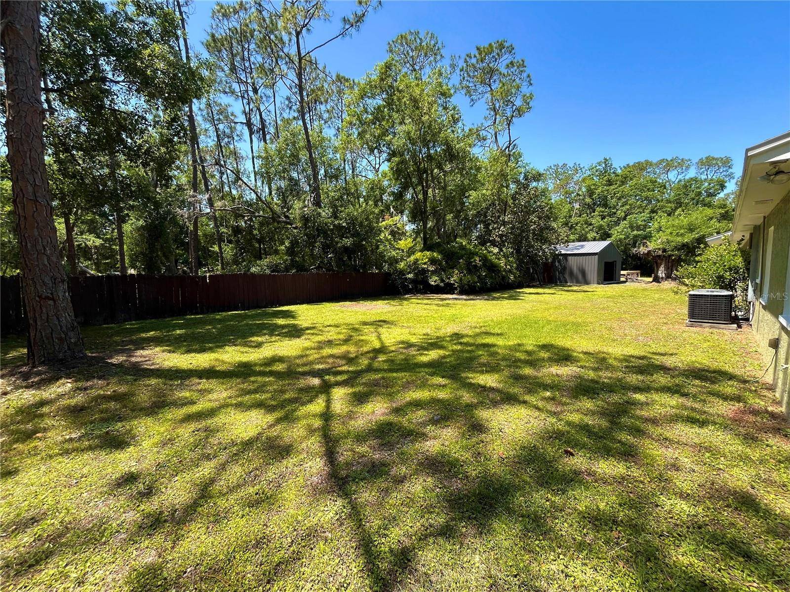 Valrico, FL 33596,4310 LITHIA PINECREST RD