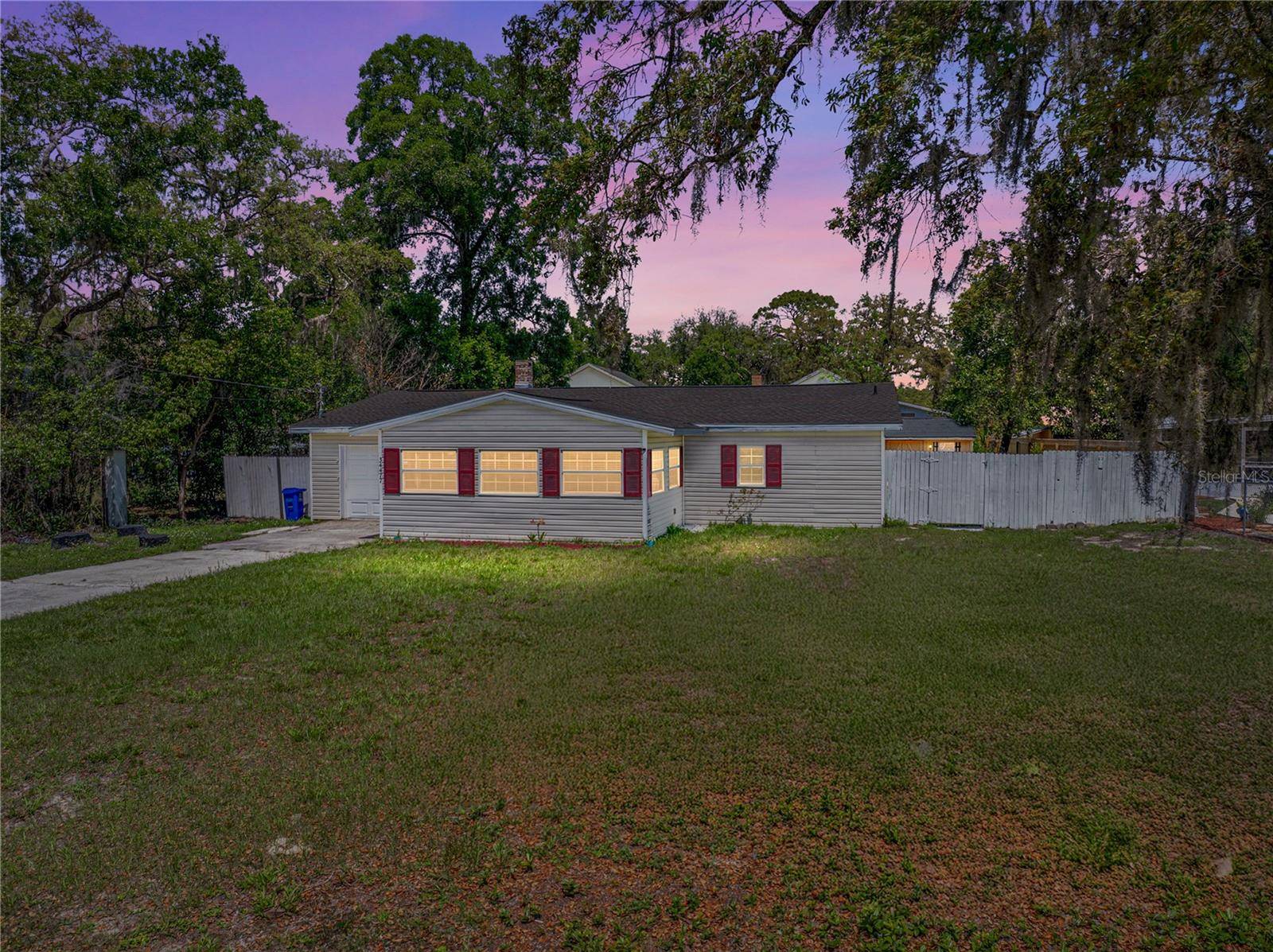 Dade City, FL 33523,34477 POINSETTIA PL