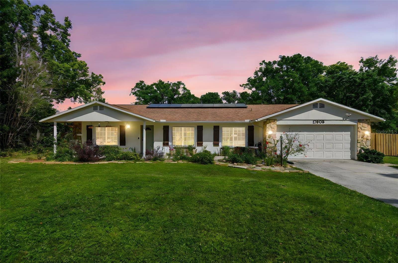 Lutz, FL 33548,17605 SIMMONS RD