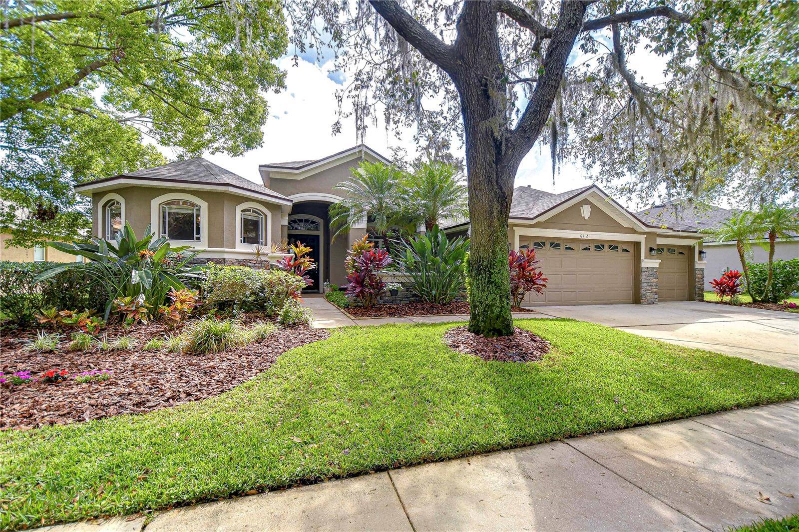 Lithia, FL 33547,6112 IBISPARK DR