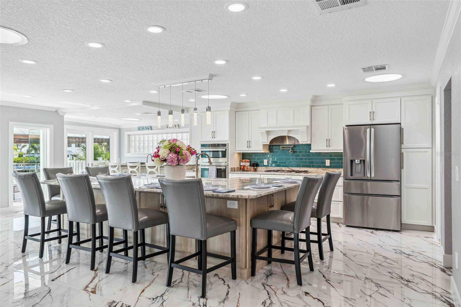 Redington Shores, FL 33708,139 WALL ST