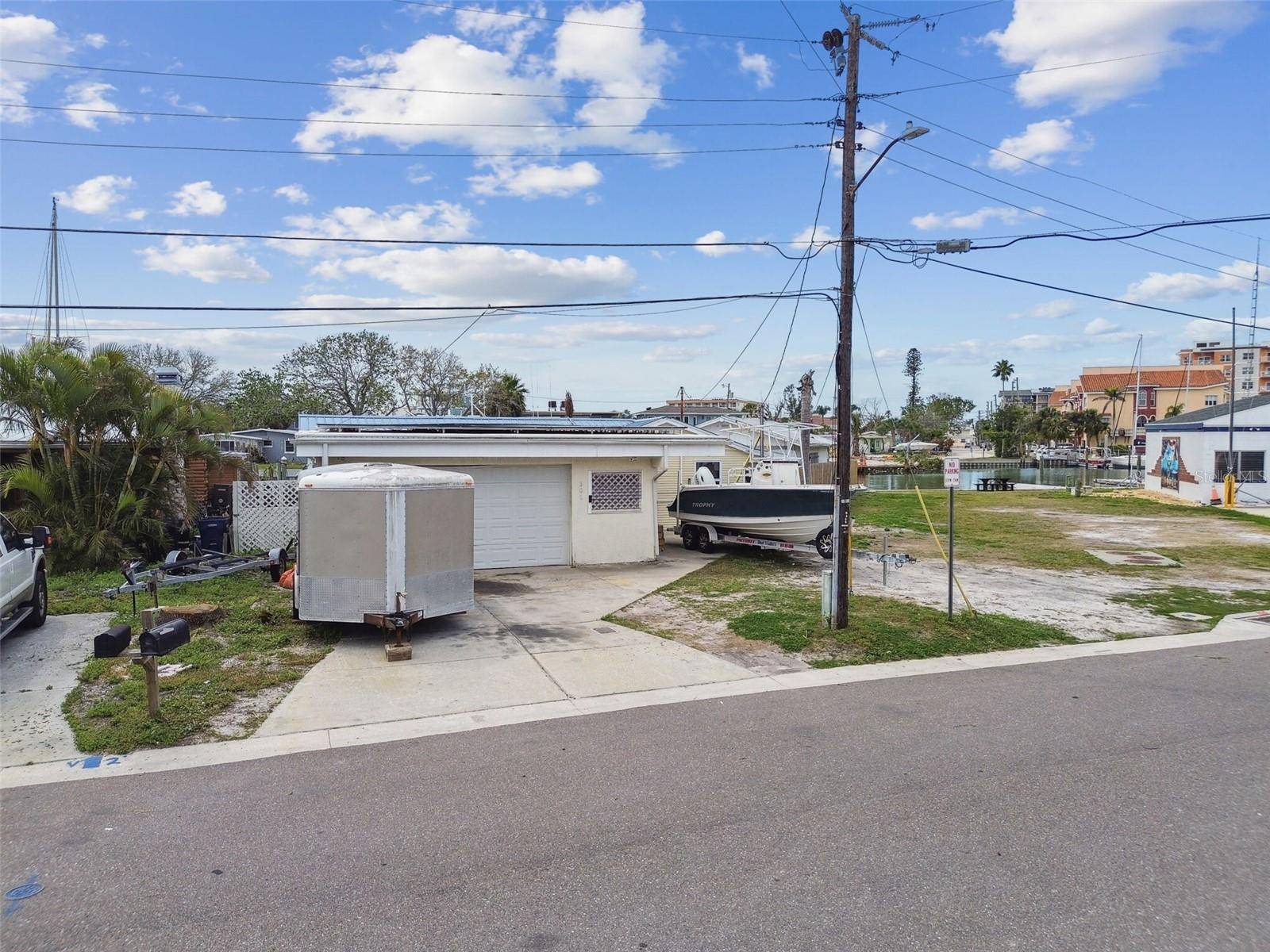 Madeira Beach, FL 33708,301 BOCA CIEGA DR