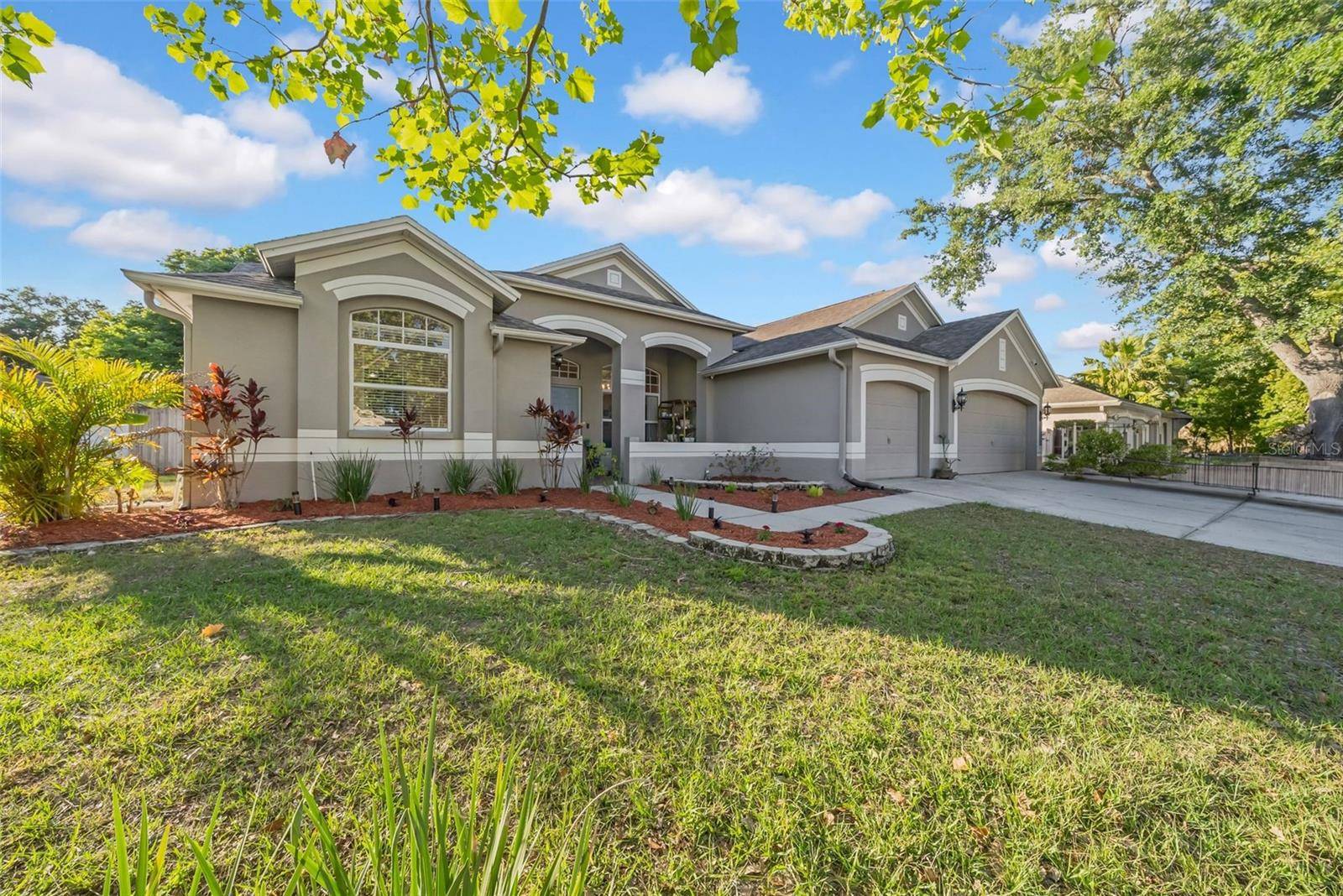 Valrico, FL 33596,4010 LITHIA RIDGE BLVD