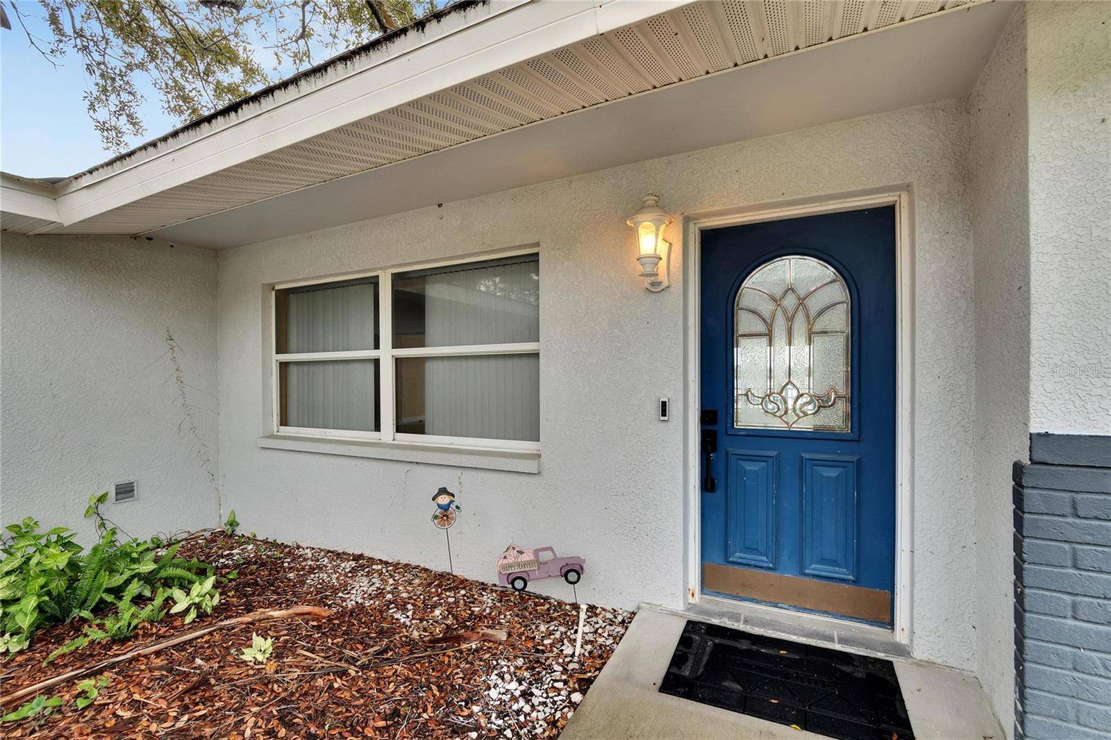 Tarpon Springs, FL 34689,828 BAYSHORE DR