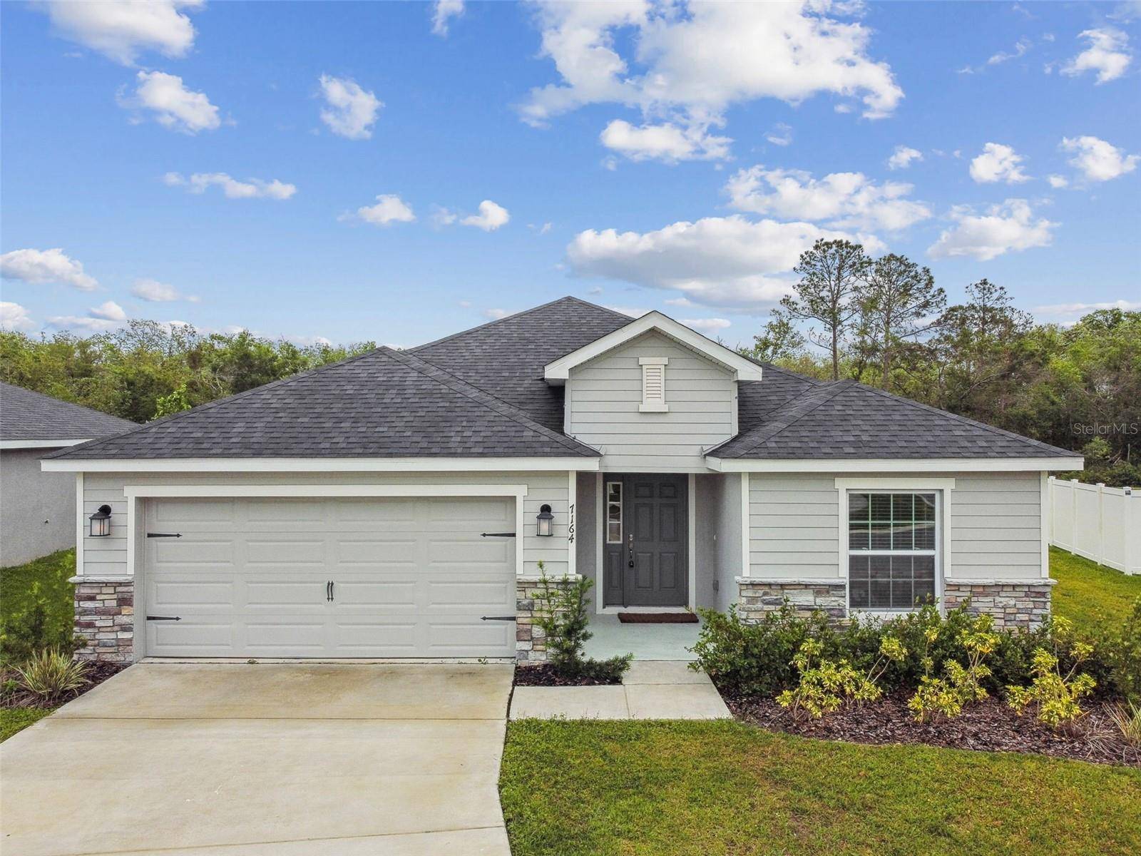 Zephyrhills, FL 33541,7164 TWISTING PINES LOOP