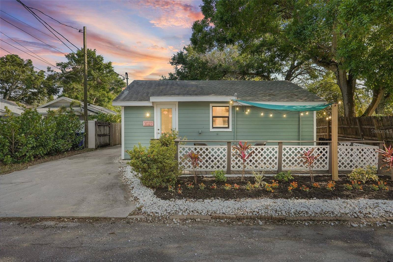 St Petersburg, FL 33713,3027 BURLINGTON AVE N