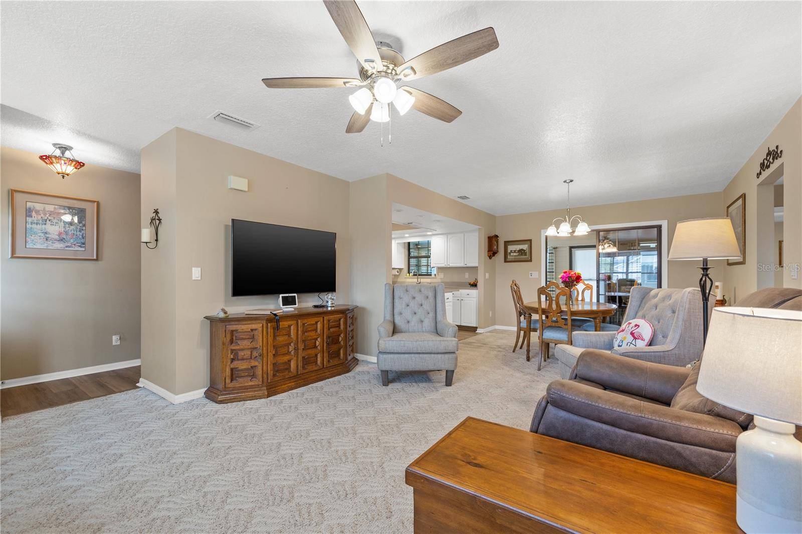 Zephyrhills, FL 33542,6352 HUNTINGTON DR