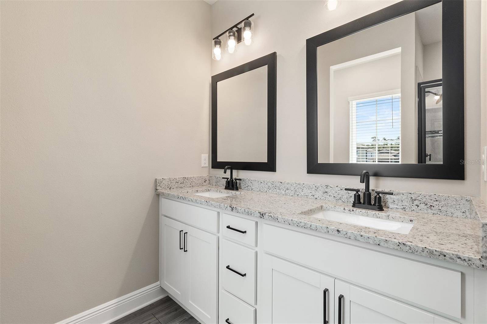 Kissimmee, FL 34747,7733 SOMERSWORTH DR