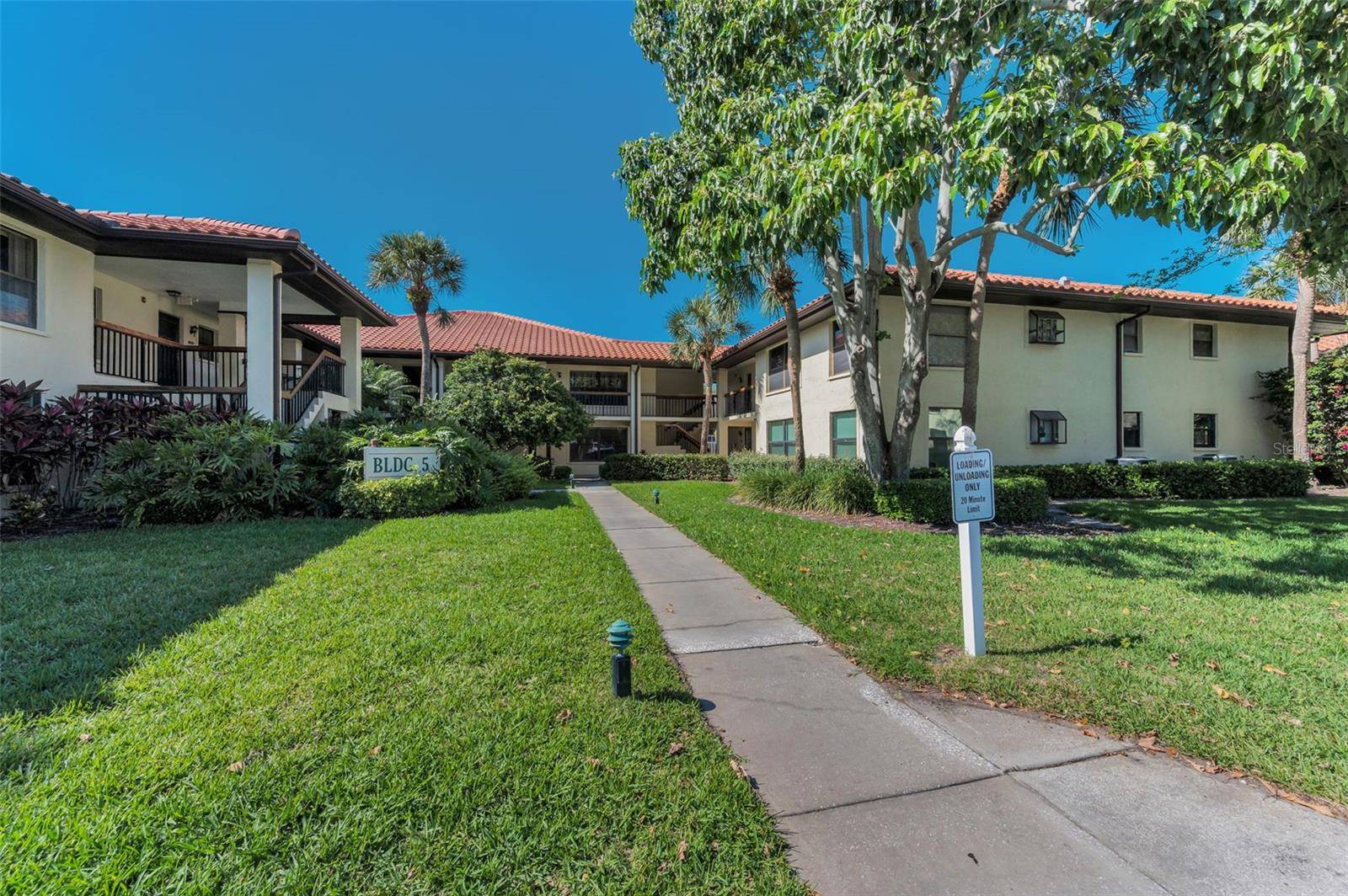 Clearwater, FL 33761,502 HAMMOCK PINE BLVD #502