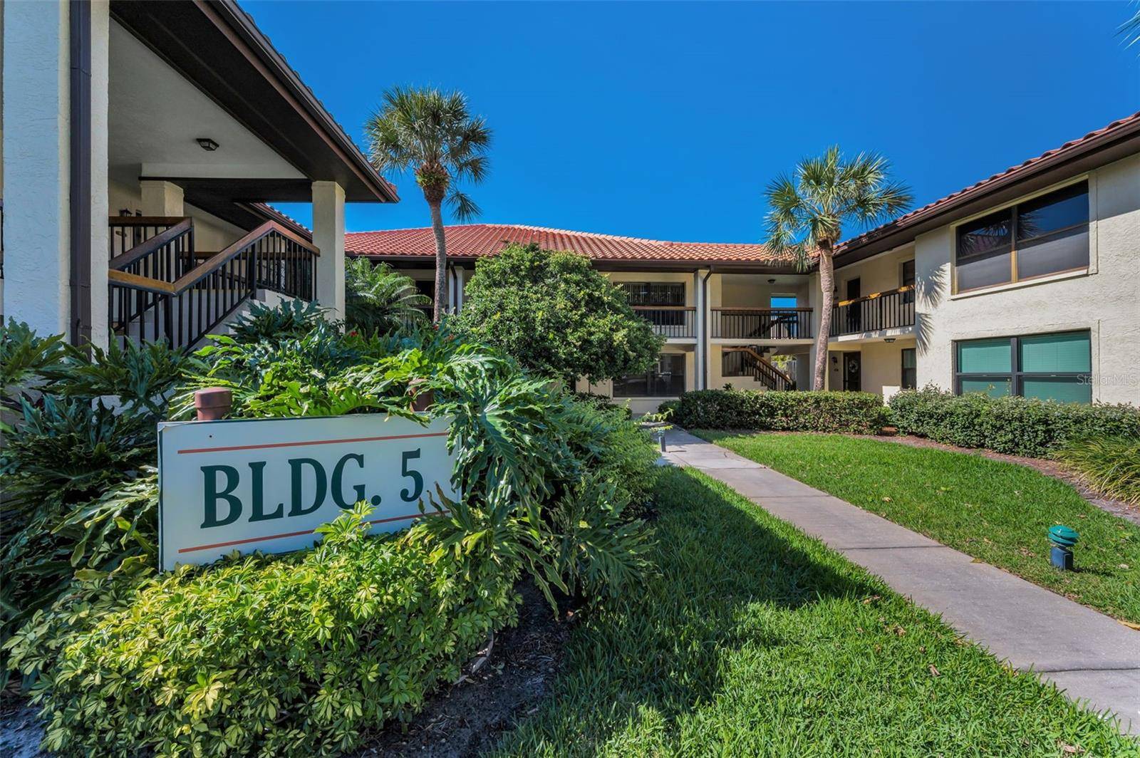 Clearwater, FL 33761,502 HAMMOCK PINE BLVD #502