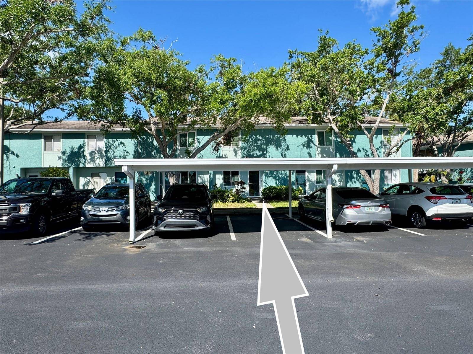 St Petersburg, FL 33716,11432 BAY ST NE #11432