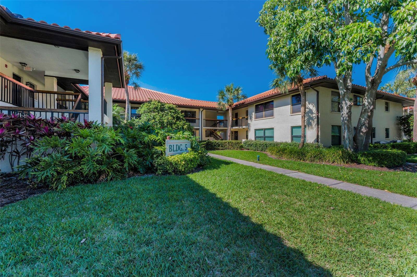 Clearwater, FL 33761,502 HAMMOCK PINE BLVD #502