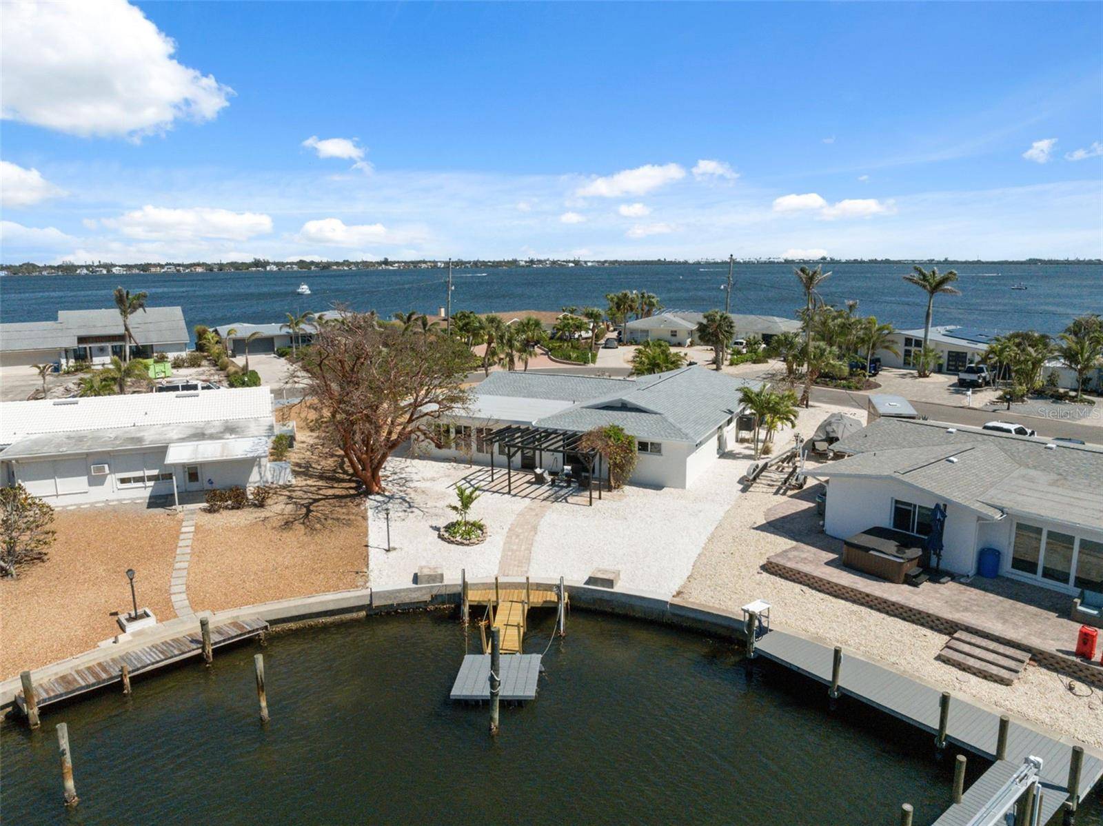 Bradenton, FL 34209,9920 SPOONBILL RD E